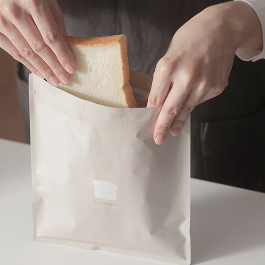 【博多店】ふんわり美味しい状態をキープ！　パン冷凍保存袋